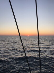 Lever de soleil en mer Tyrrh&eacute;nienne 