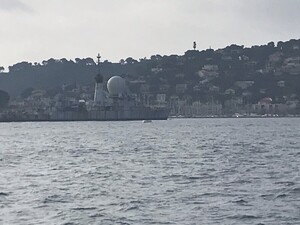Ancien navire fr&eacute;gate Duquesne rade de Toulon 